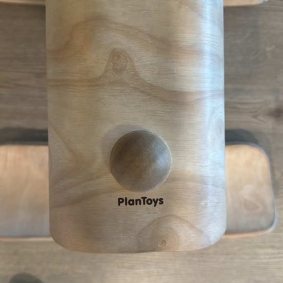 Plan Toys Elephant rider/rocker - Picture 3 of 4